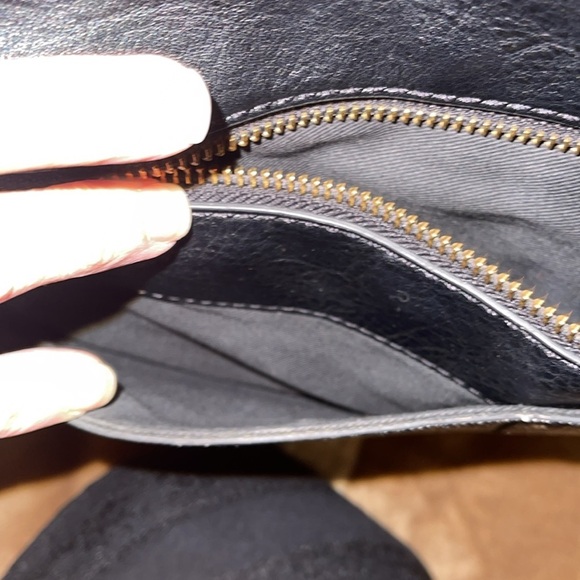 🌹FOSSIL FIONA BLACK WHITE LEATHER CROSSBODY - Picture 4 of 15